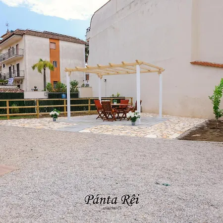 Apartament Pantarei *